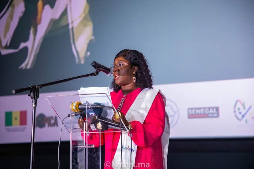 Photo de la Directrice